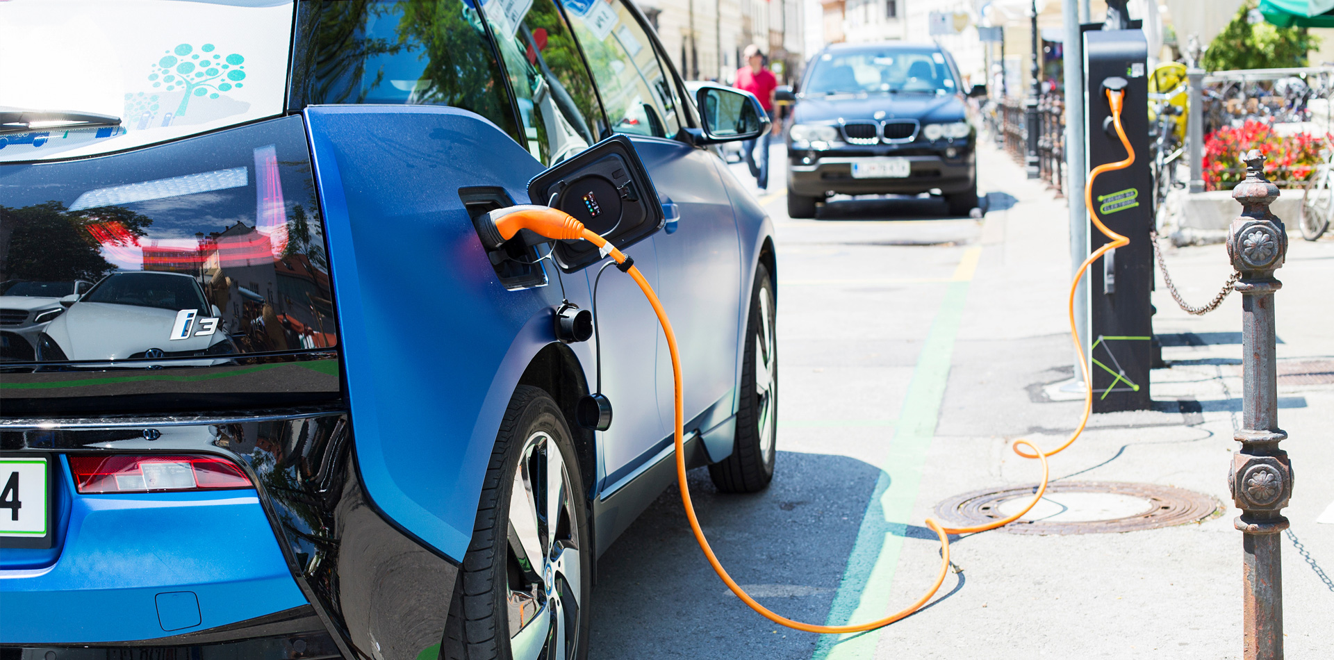 PG&E Electric Vehicle Smart Charging Pilot: BMW ChargeForward